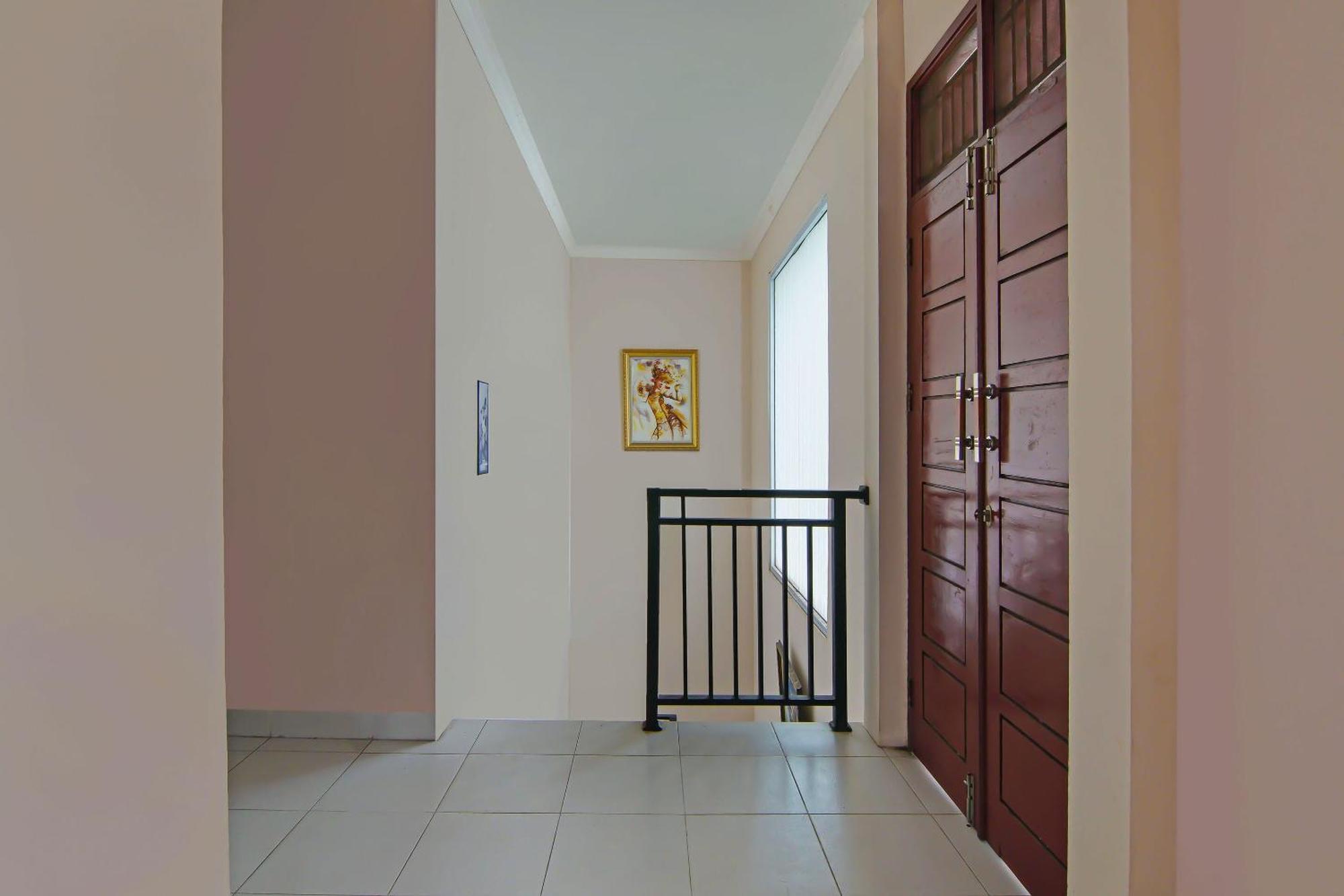 Spot On 92448 Melati Syariah Hotel 2*